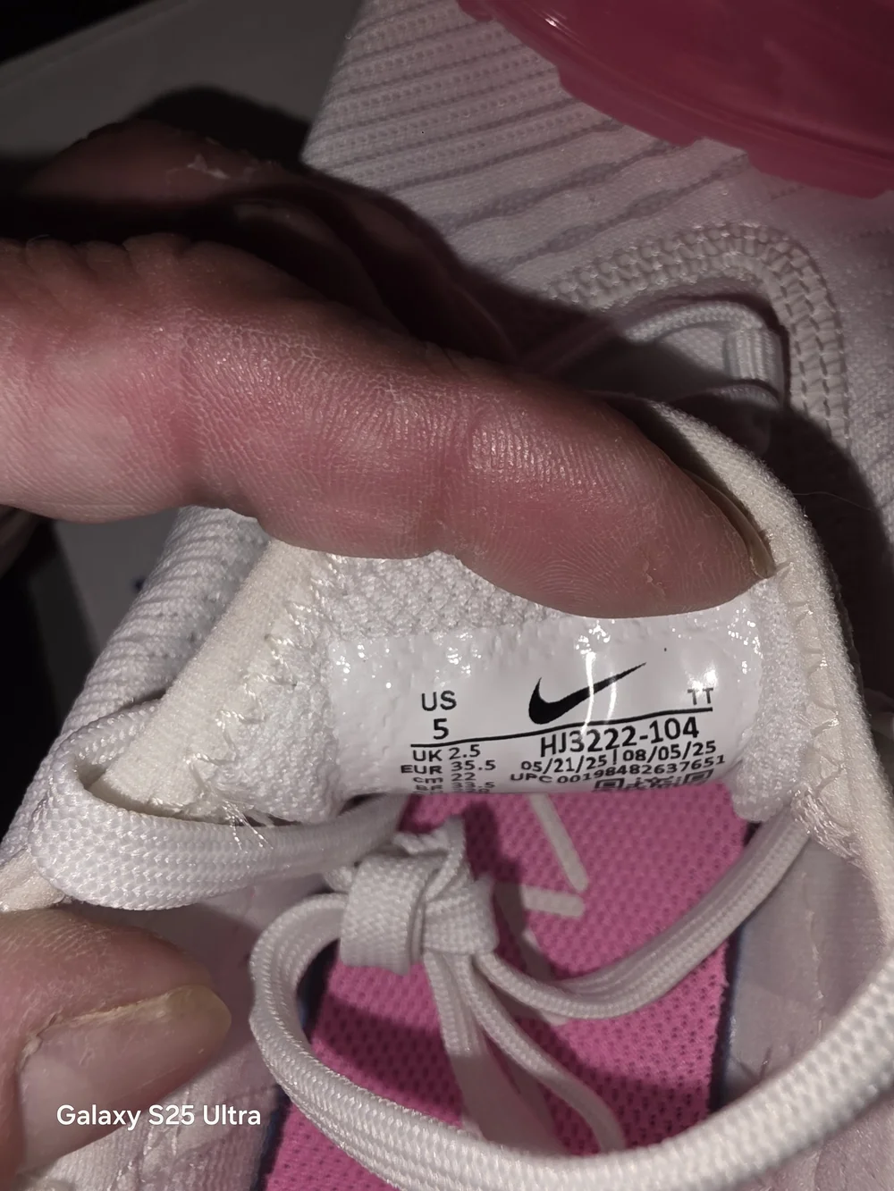Air Max 270 New With No Box. Size 5Y/6.5W